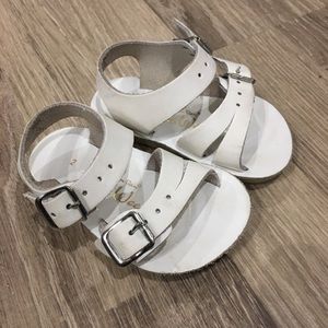 Infant White Sun-San saltwater sandals